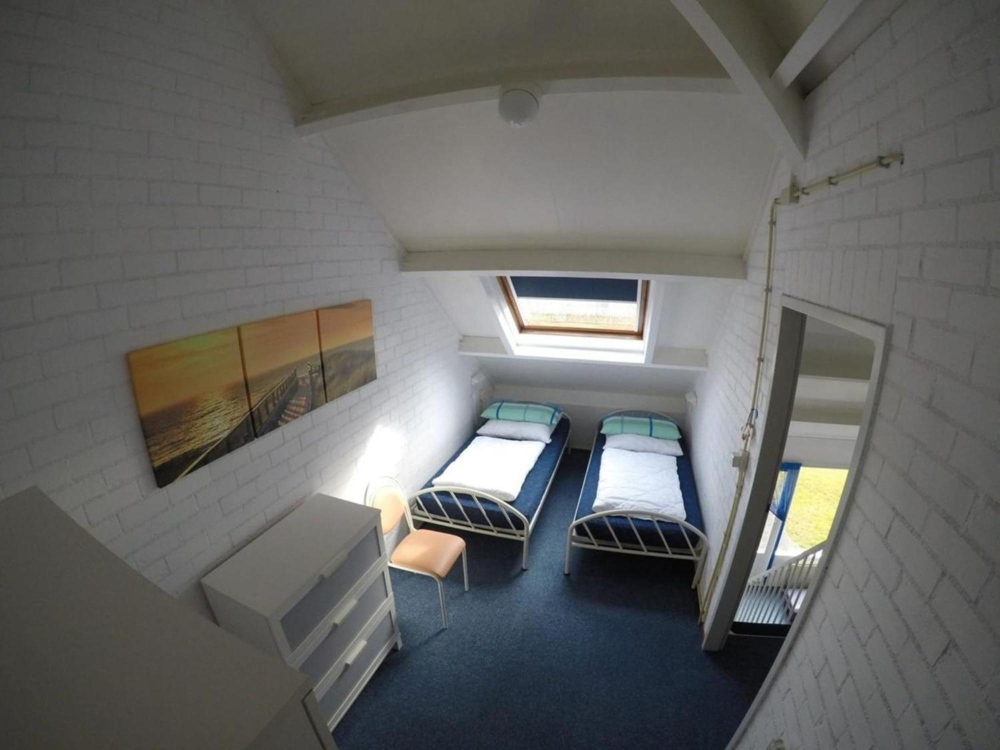 Spacious With Garden *